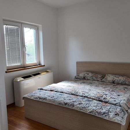 Vila Odmor Na Dunavu Beocin Bagian luar foto