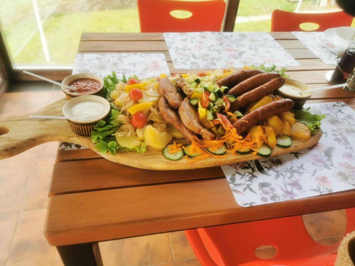 Vila Odmor Na Dunavu Beocin Bagian luar foto