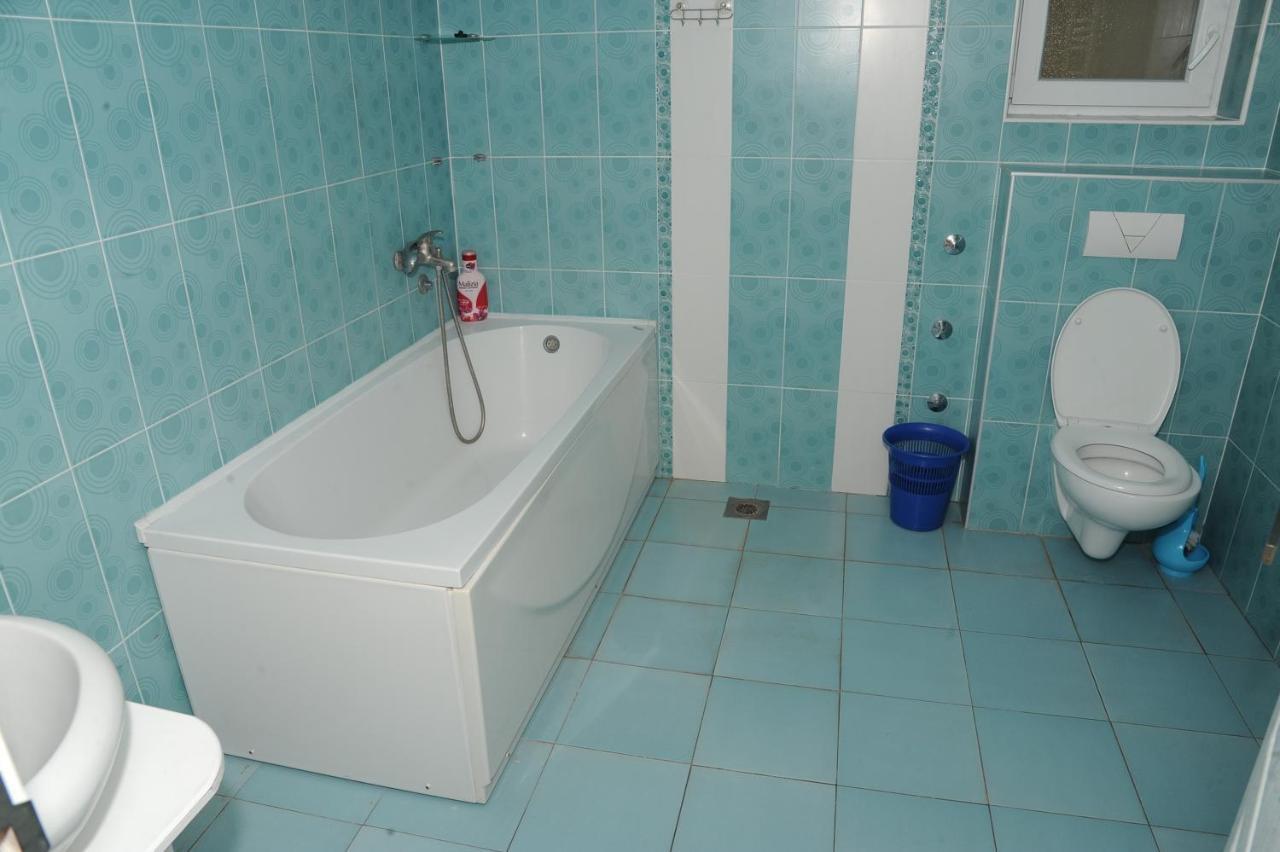 Vila Odmor Na Dunavu Beocin Bagian luar foto